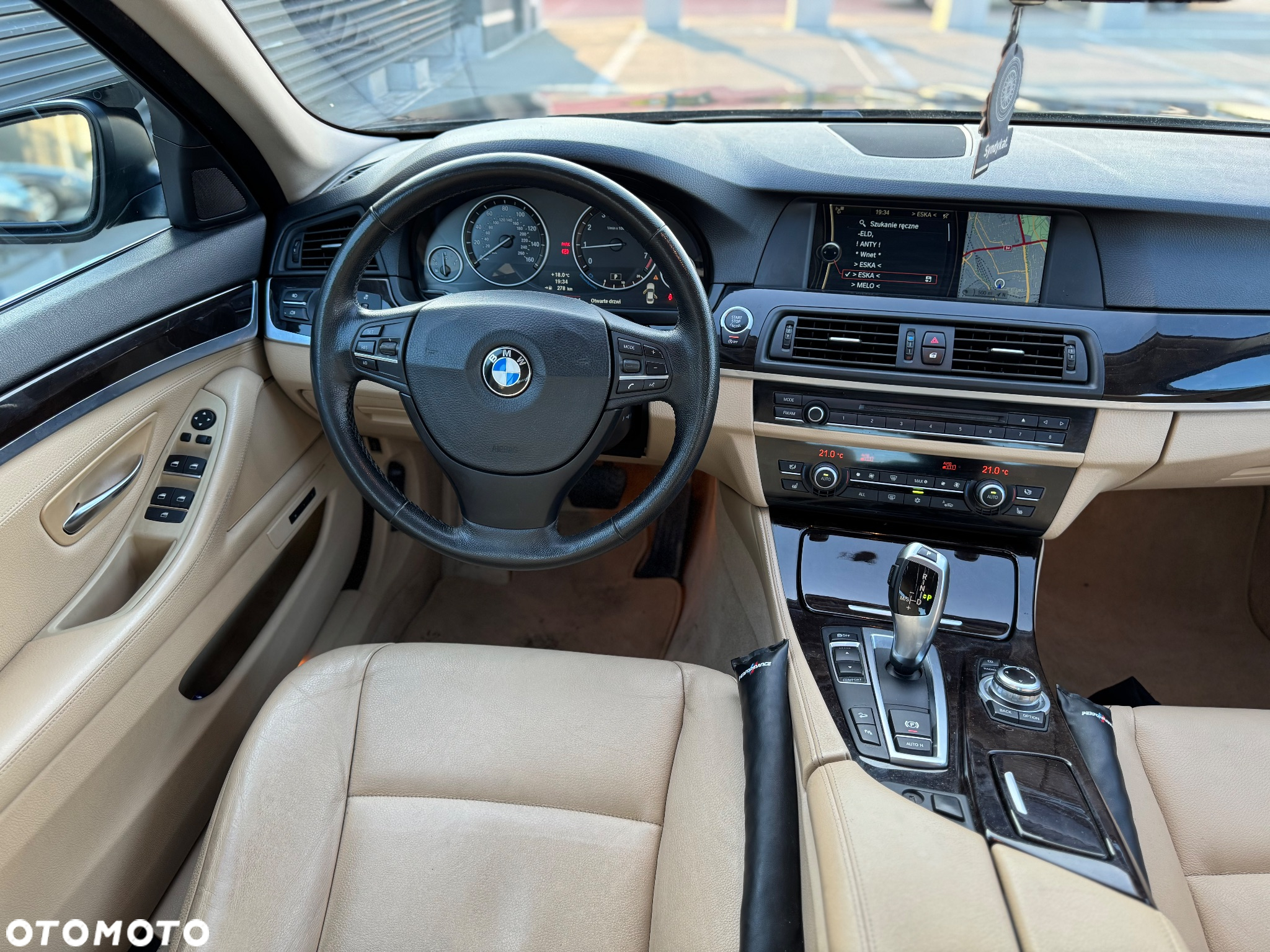 BMW Seria 5 528i Sport-Aut - 18