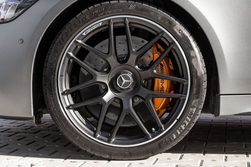 Mercedes-Benz AMG GT - 13