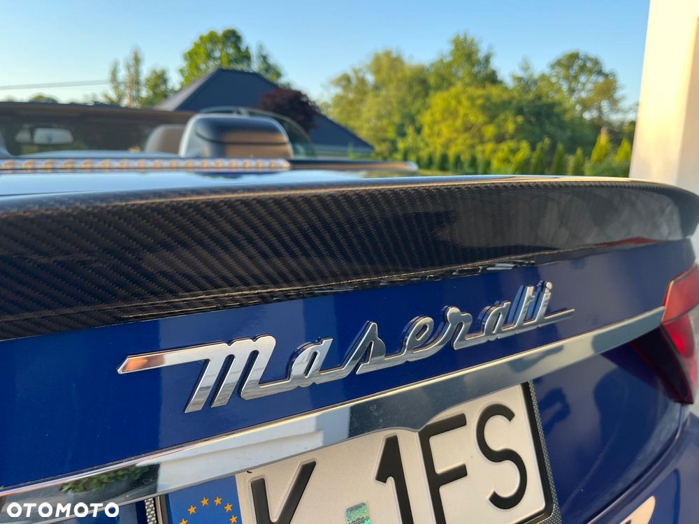 Maserati GranCabrio - 25