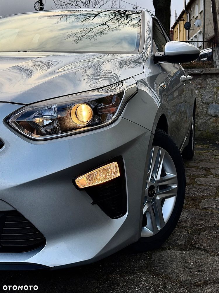 Kia Ceed 1.5 T-GDI L Business Line - 30