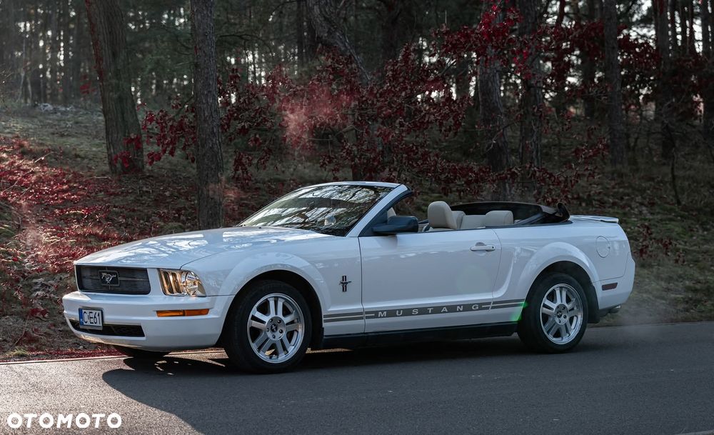 Ford Mustang - 7
