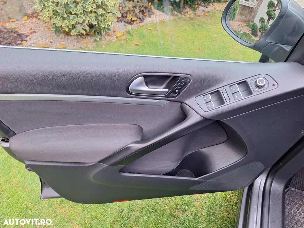 Volkswagen Tiguan 2.0 TDI DPF 4Motion BlueMotion Technology DSG Lounge Sport & Style - 10