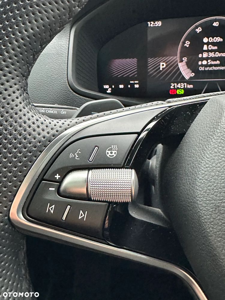 Skoda Karoq 1.5 TSI ACT Selection DSG - 16