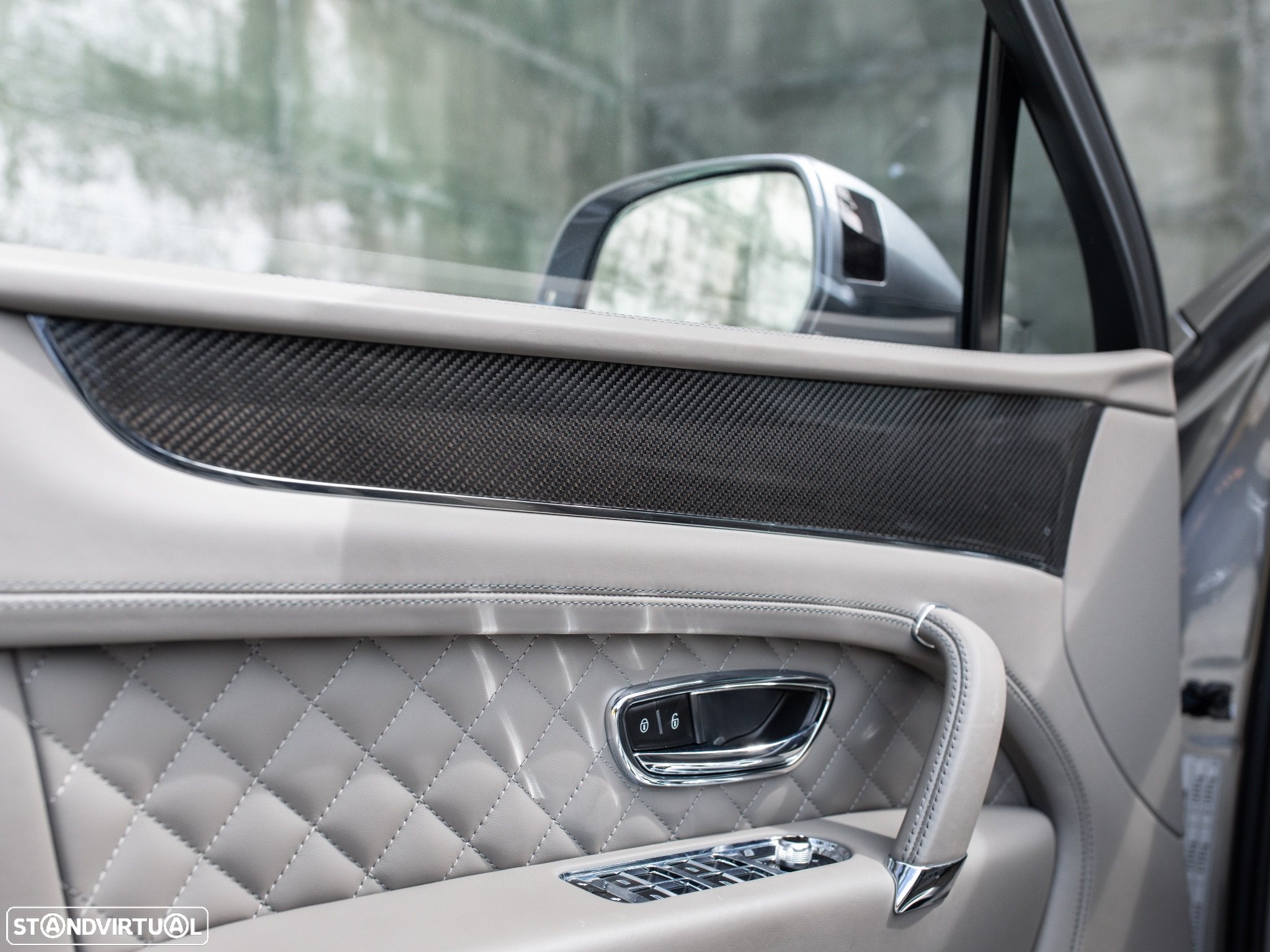 Bentley Bentayga V8 - 33