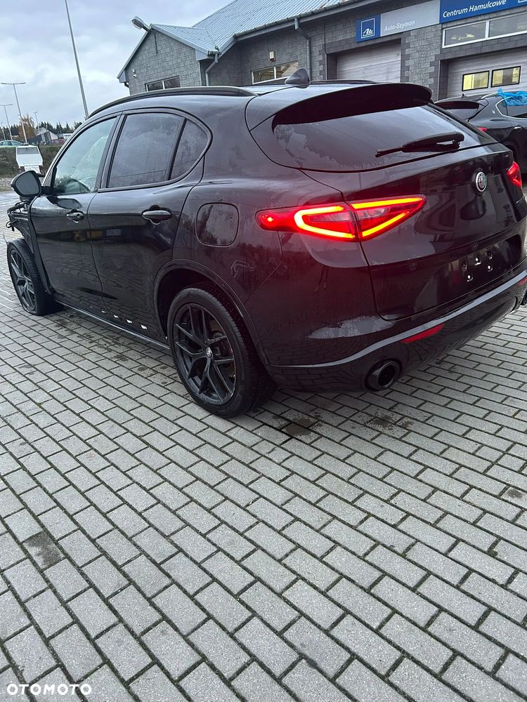 Alfa Romeo Stelvio - 7