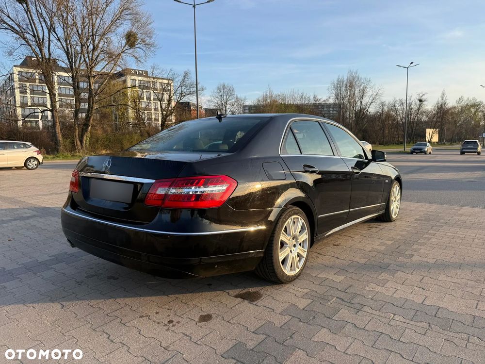 Mercedes-Benz Klasa E - 4