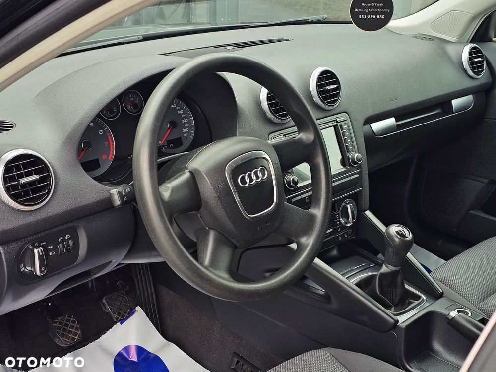 Audi A3 Sportback 1.6 Ambition - 8