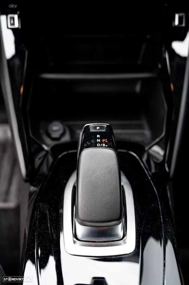 Peugeot e-2008 — fotografia 10