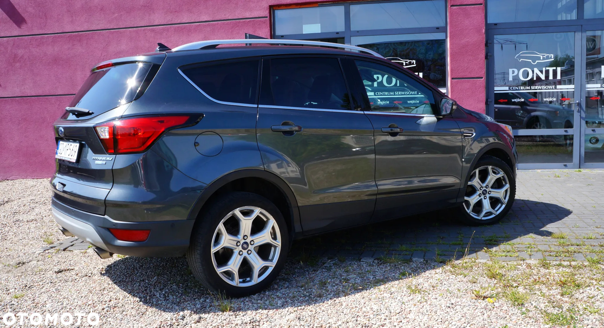 Ford Escape 2.0 EcoBoost AWD Titanium - 11