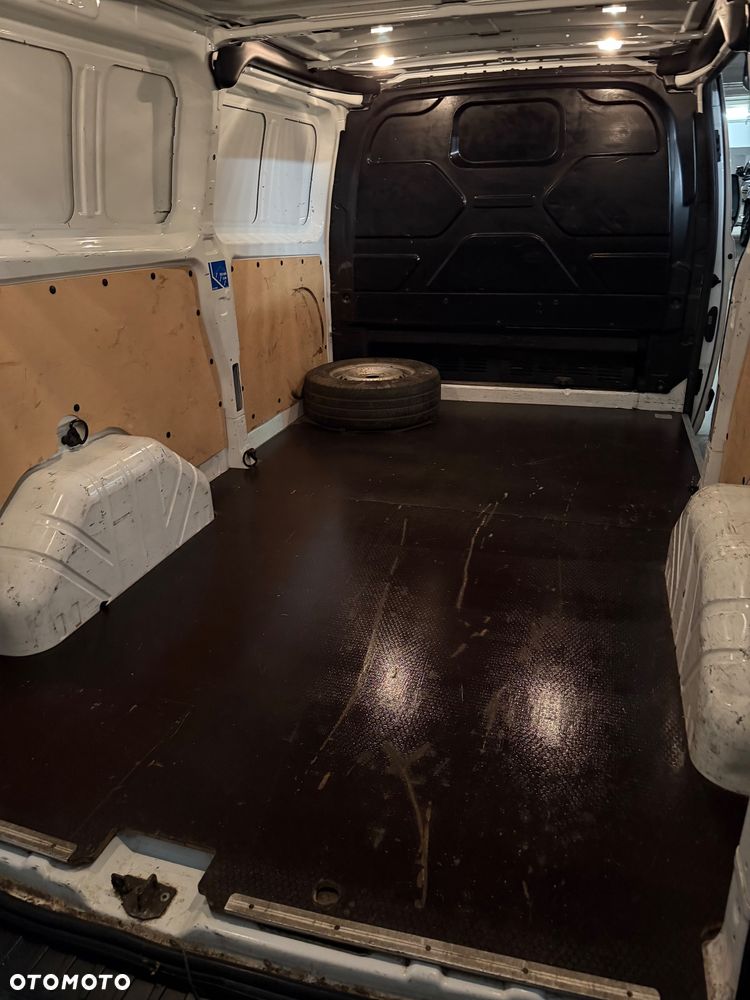Ford Transit Custom - 17
