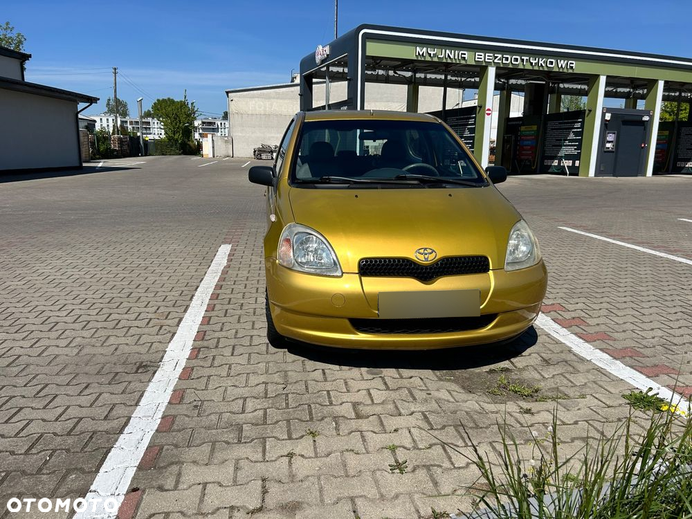 Toyota Yaris - 2
