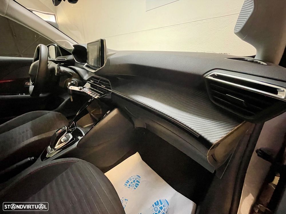 Peugeot 208 PureTech 100 EAT8 Active - 32