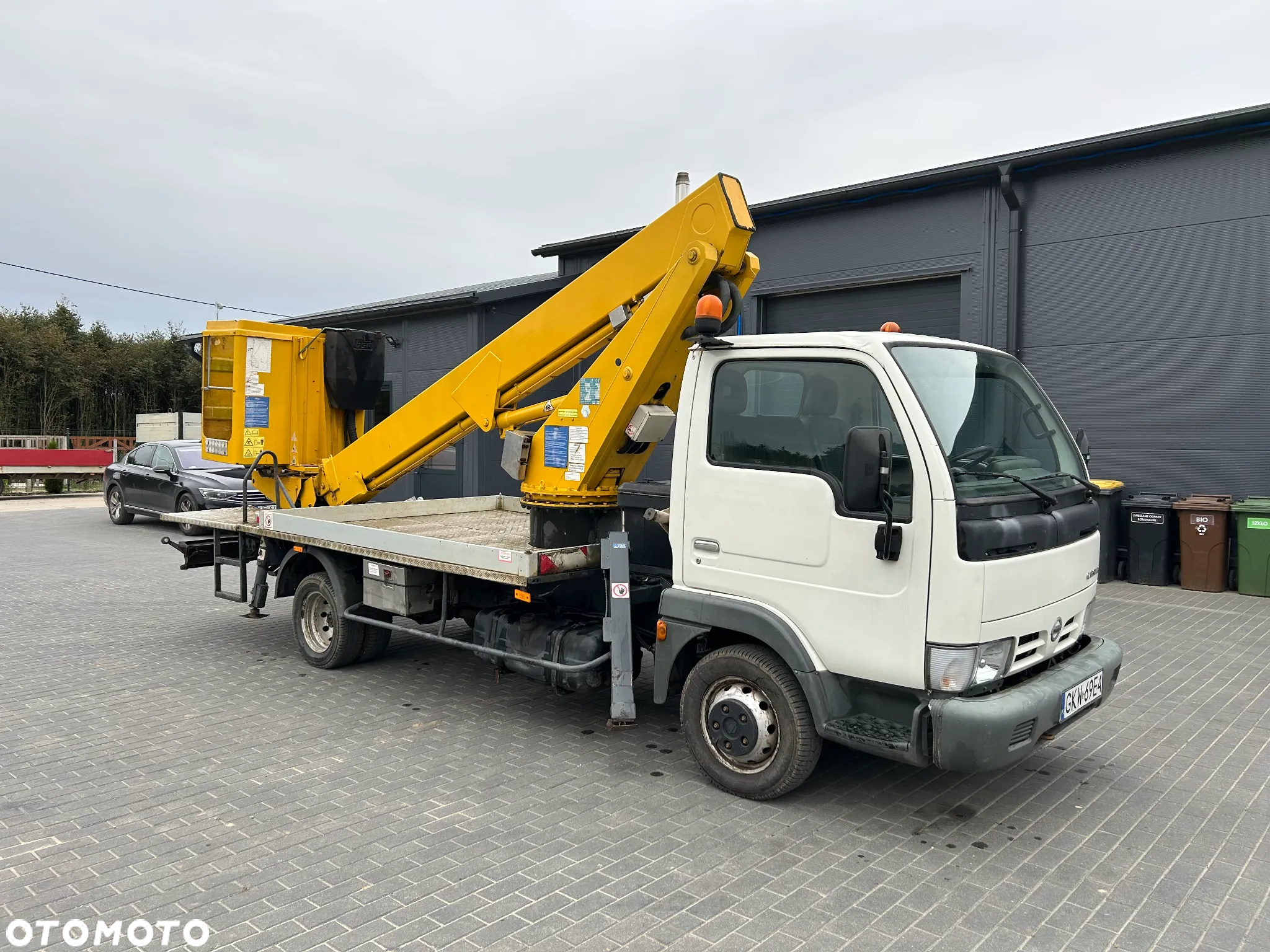 Nissan Cabstar - 3