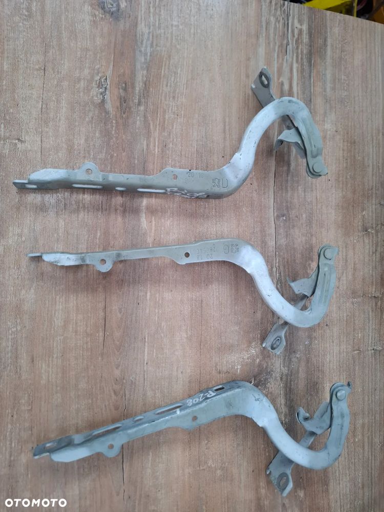 Peugeot 208 zawiasy maski  728654C03 - 1