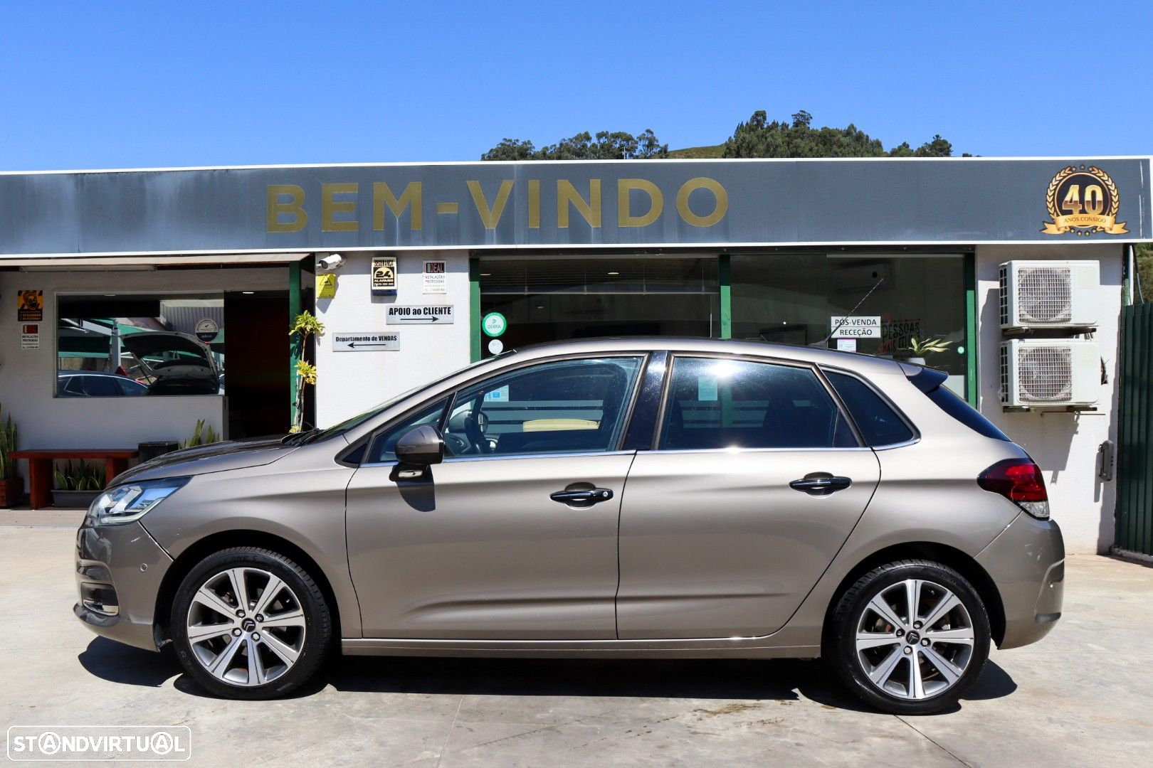 Citroën C4 1.2 PureTech Shine EAT6 - 4
