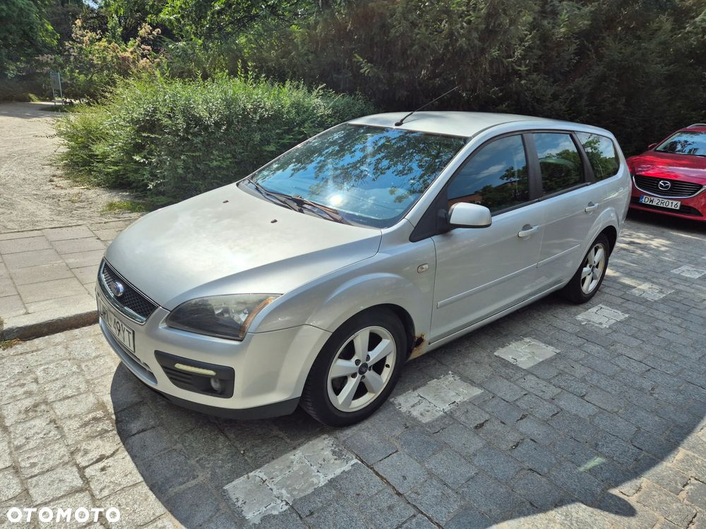Ford Focus 1.6 TDCi DPF Ambiente - 4