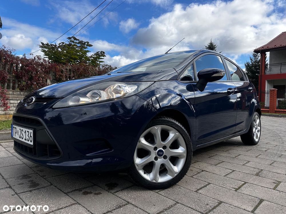 Ford Fiesta 1.4 Champions Edition - 1