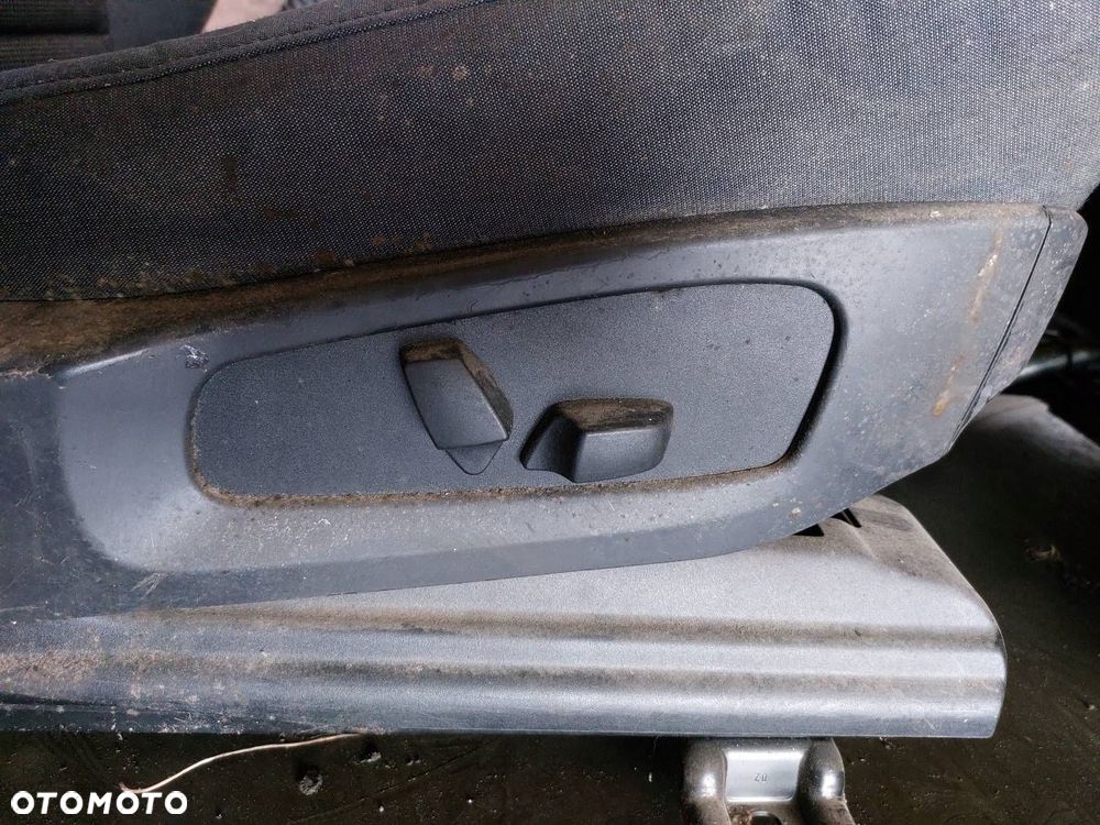 FOTEL LEWY PRZÓD + PRAWY PRZÓD BMW E60 - 7