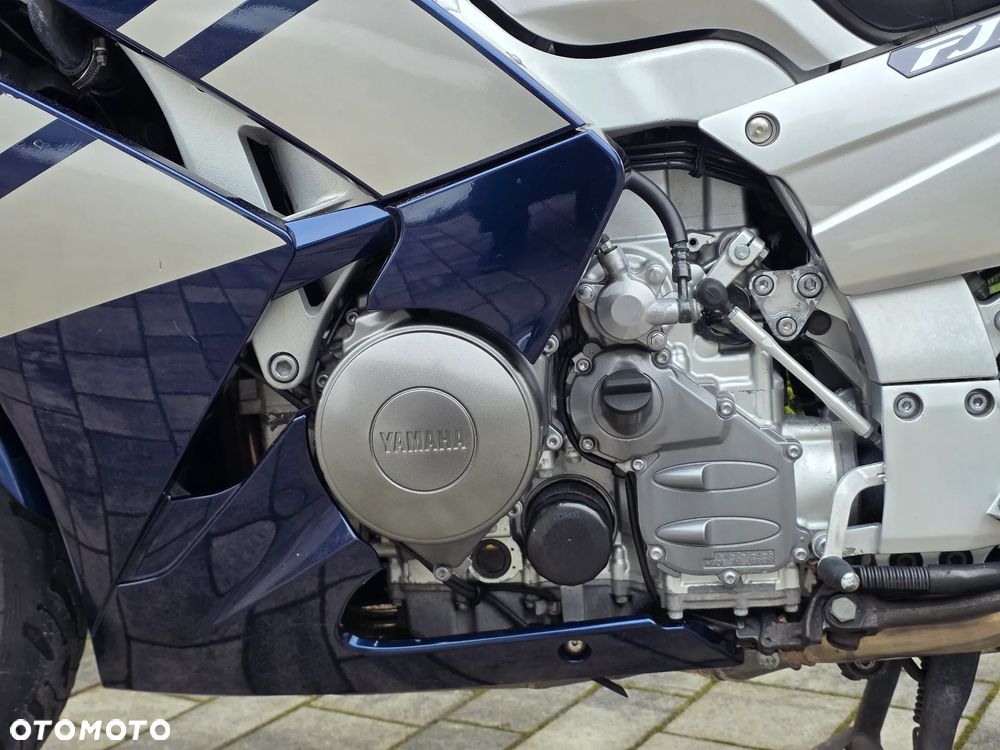 Yamaha FJR - 26