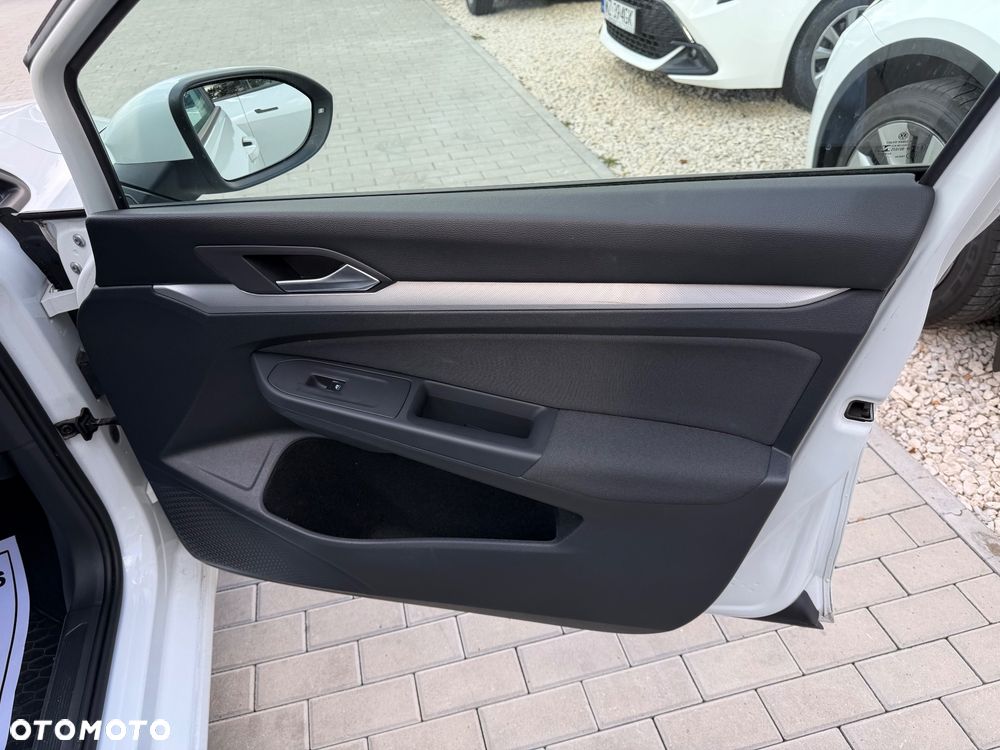 Volkswagen Golf 1.0 TSI Life - 29