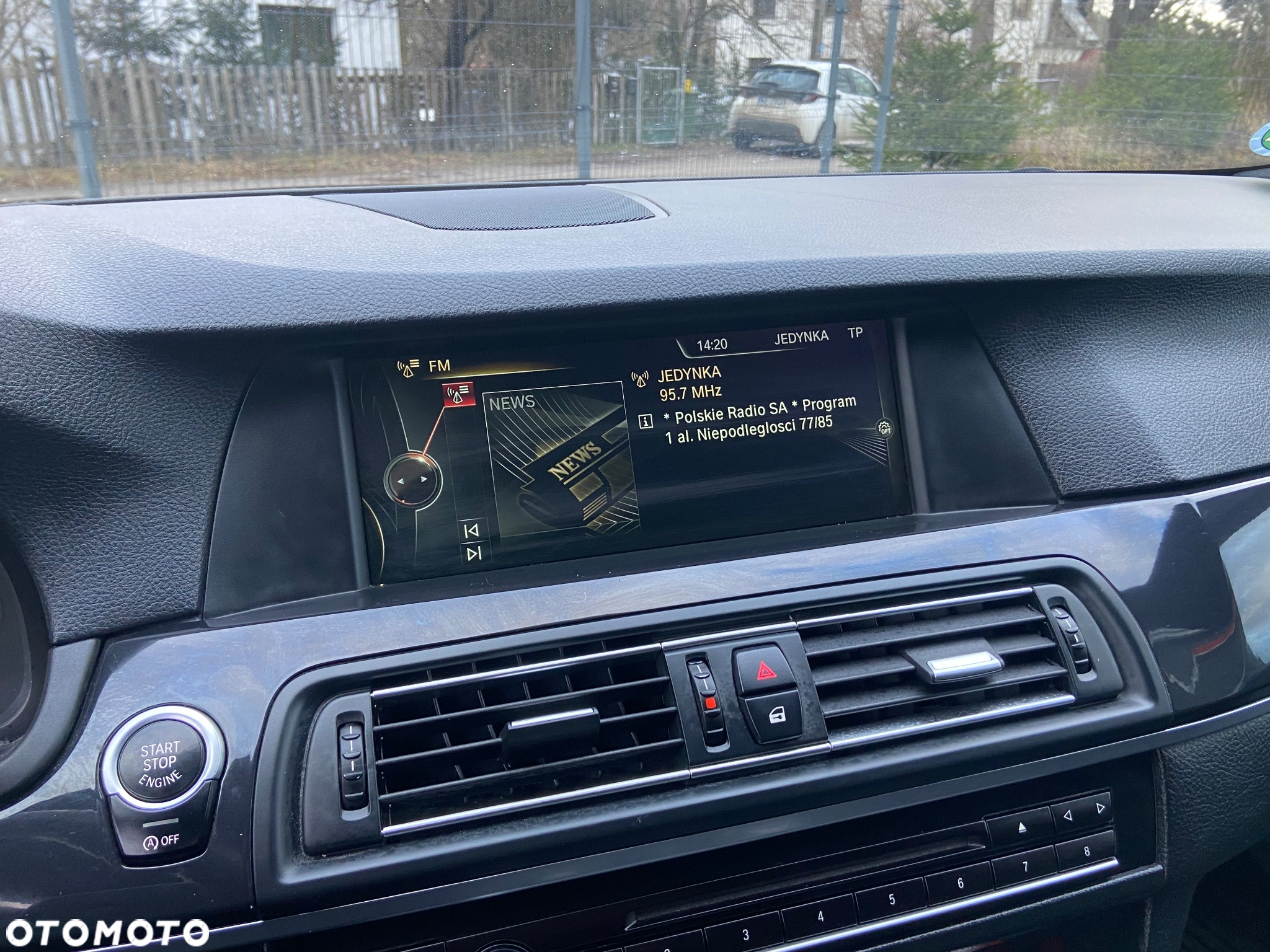 BMW Seria 5 525d xDrive Touring Modern Line - 32