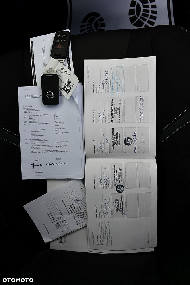 Volvo V40 T3 Momentum - 36