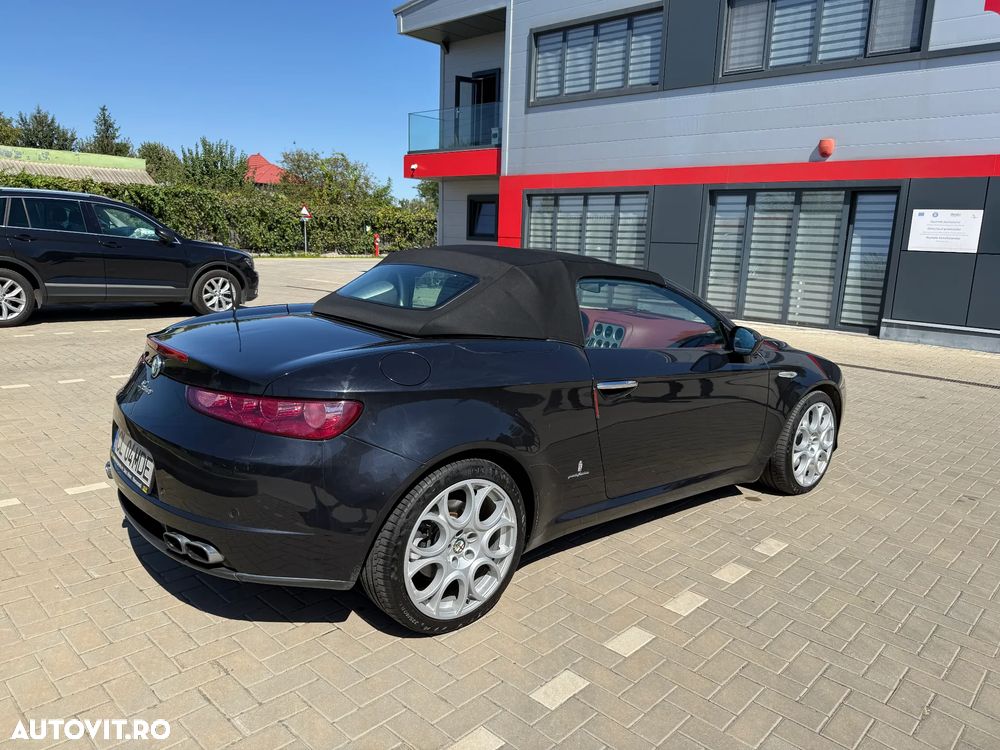 Alfa Romeo Spider - 3