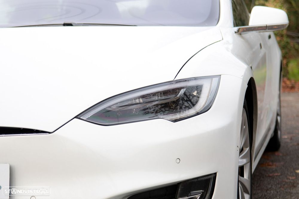 Tesla Model S 90D AWD - 15