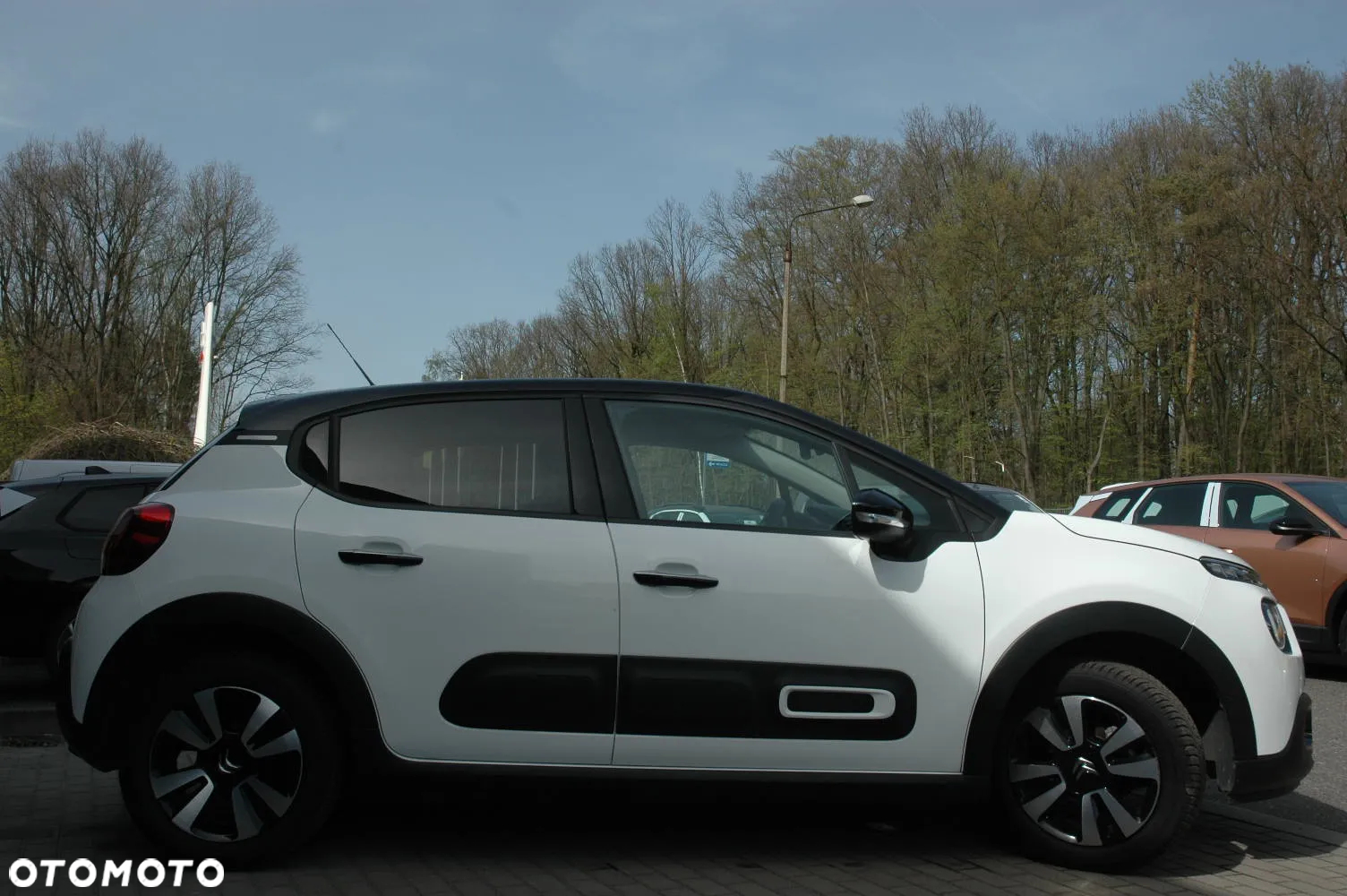 Citroën C3 1.2 PureTech Shine - 3