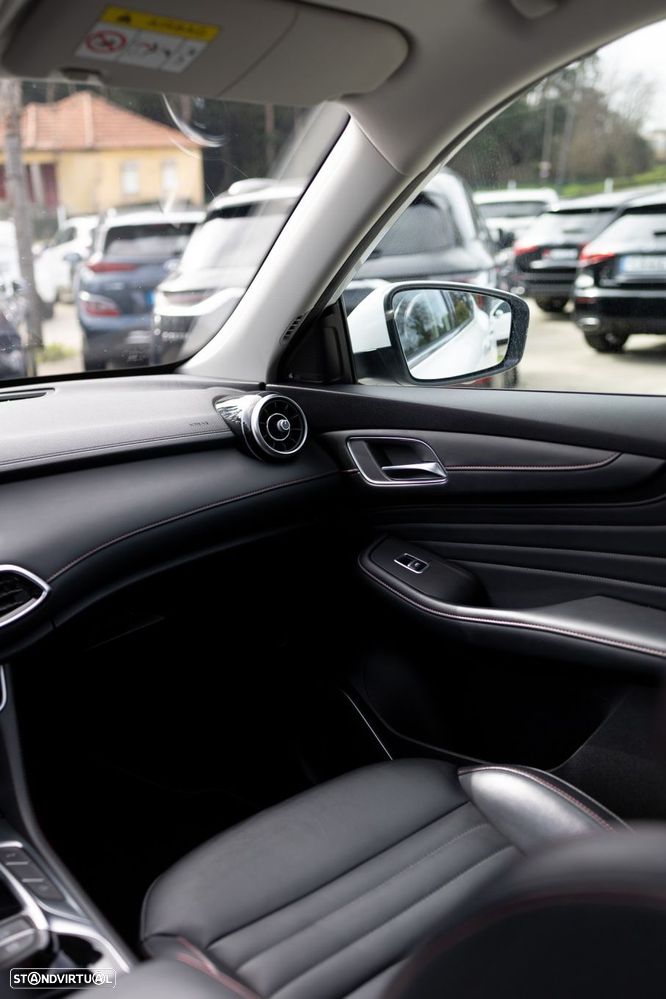 MG EHS 1.5 T-GDI Plug-in Hybrid Luxury - 9