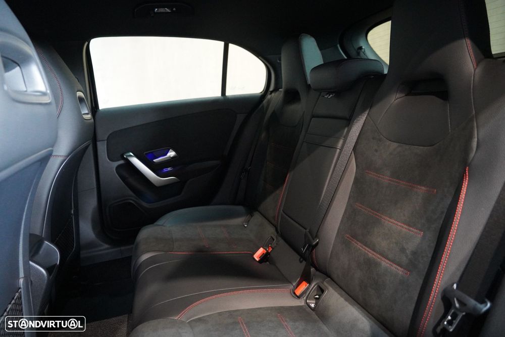 Mercedes-Benz A 200 7G-DCT AMG Line - 24