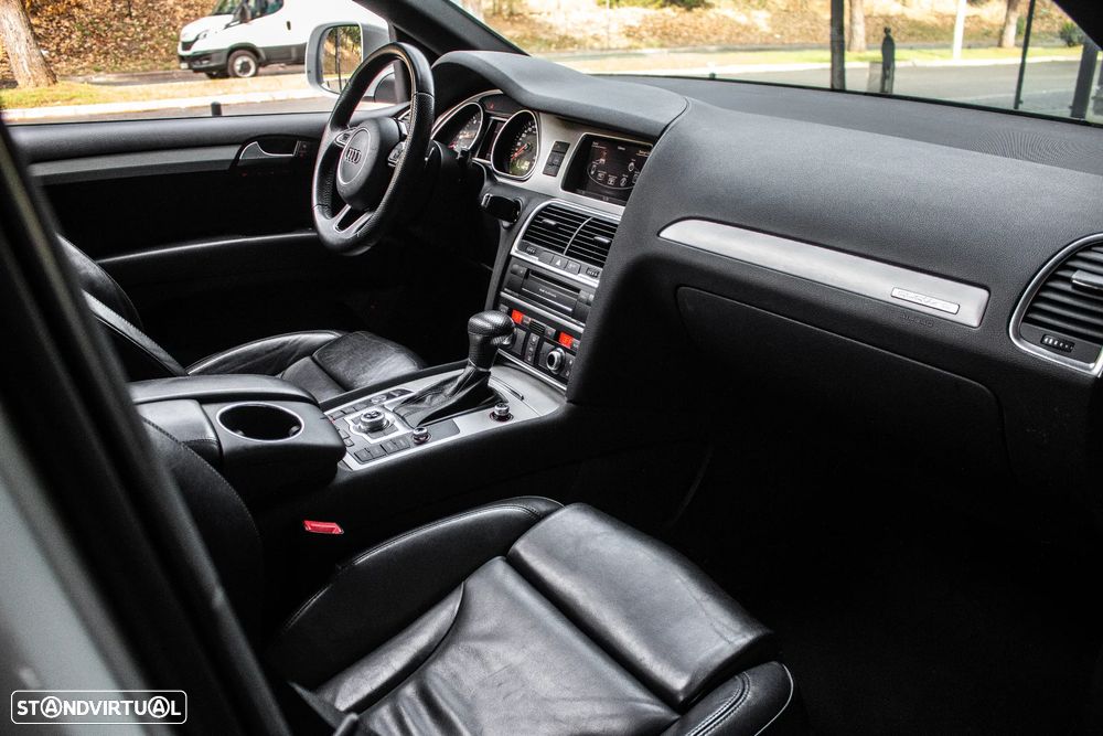 Audi Q7 3.0 V6 TDi quattro Tiptronic - 25