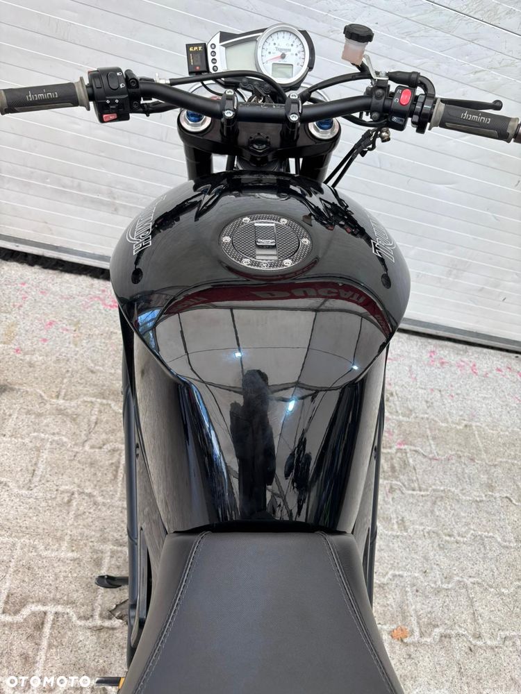 Triumph Speed Triple - 30