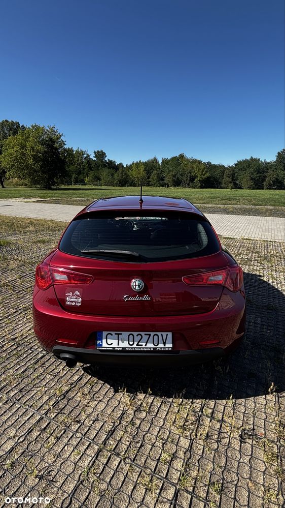 Alfa Romeo Giulietta 2011 photo 4