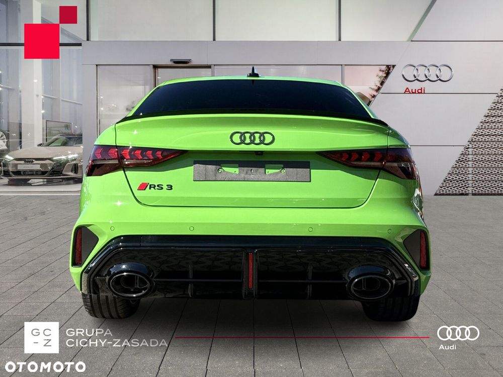 Audi RS3 Limousine - 3