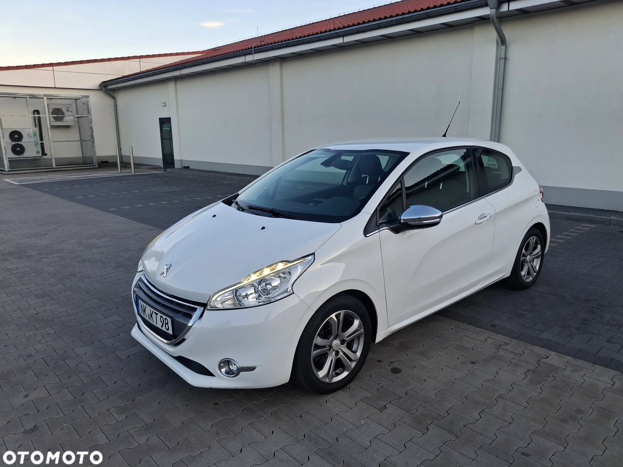 Peugeot 208 120 VTI Allure - 7