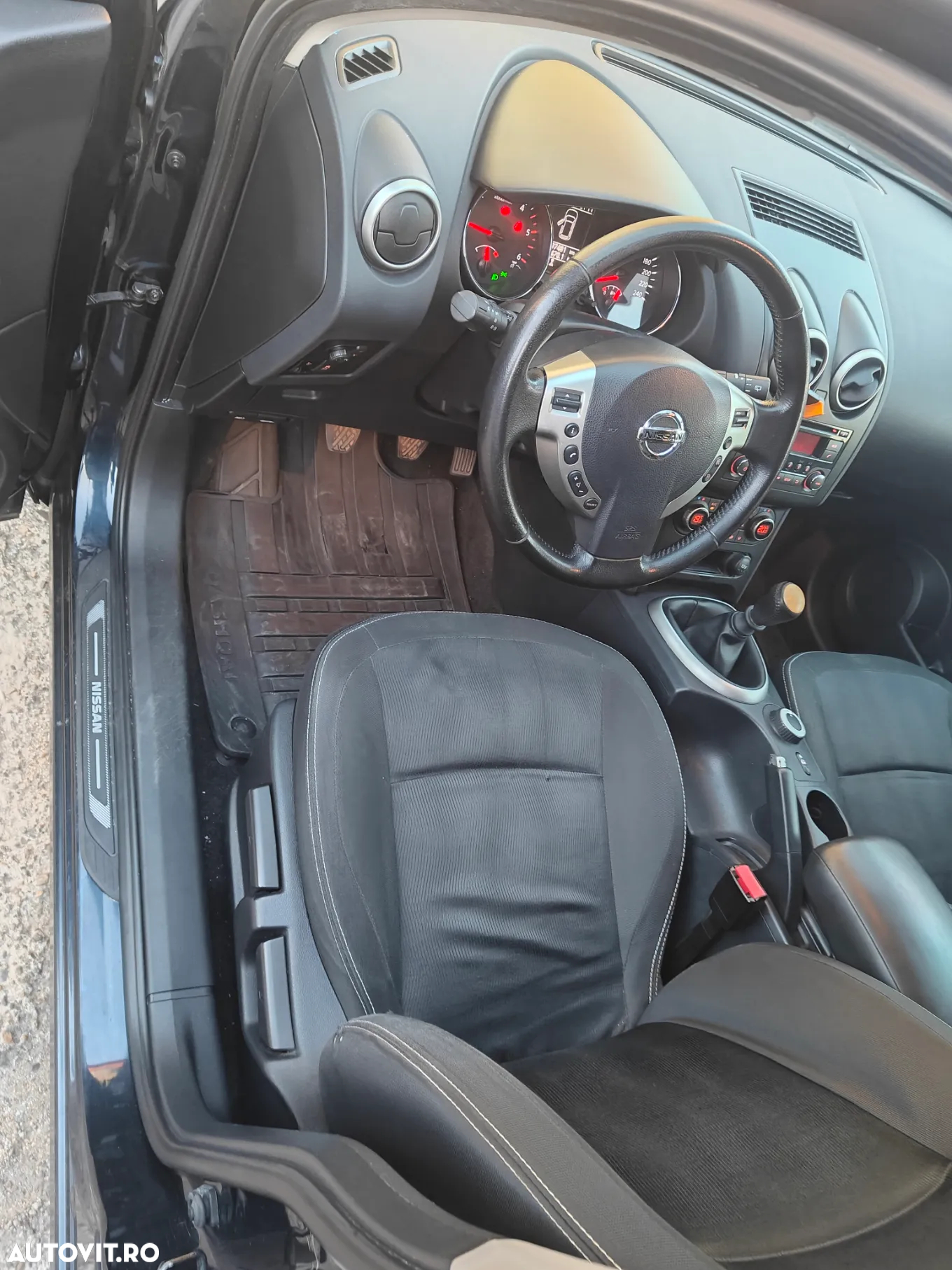 Nissan Qashqai 2.0 DCI DPF Acenta - 12