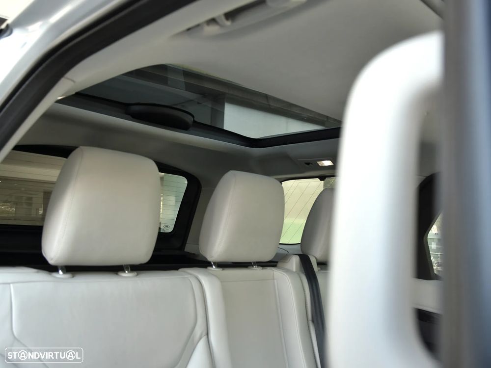 Land Rover Discovery 3.0 SD6 HSE Luxury - 11