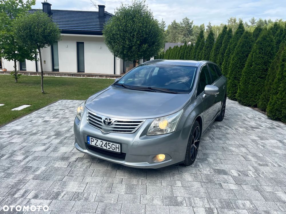 Toyota Avensis 2.0 D-4D Sol+NAVI - 1