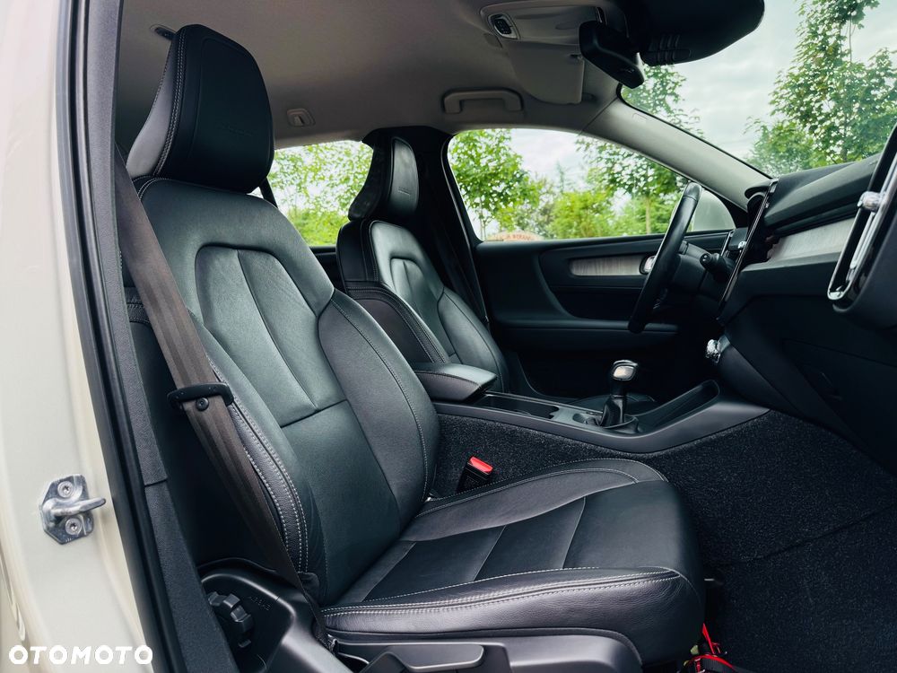 Volvo XC 40 D3 SCR Inscription - 36
