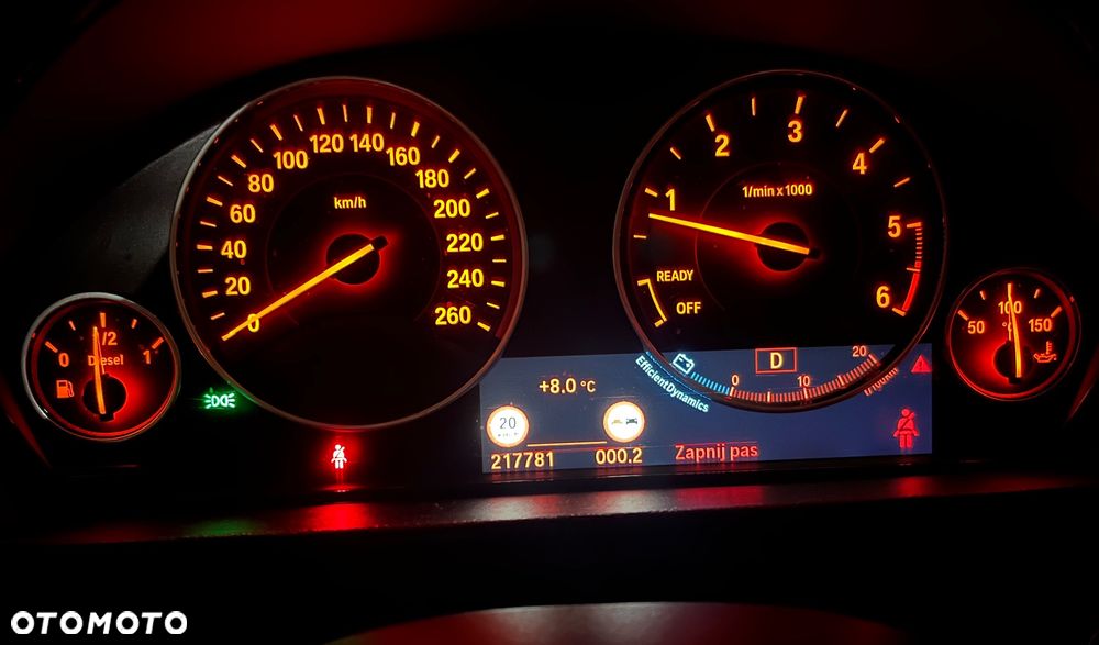 BMW Seria 3 320d xDrive Sport-Aut Luxury Line - 38