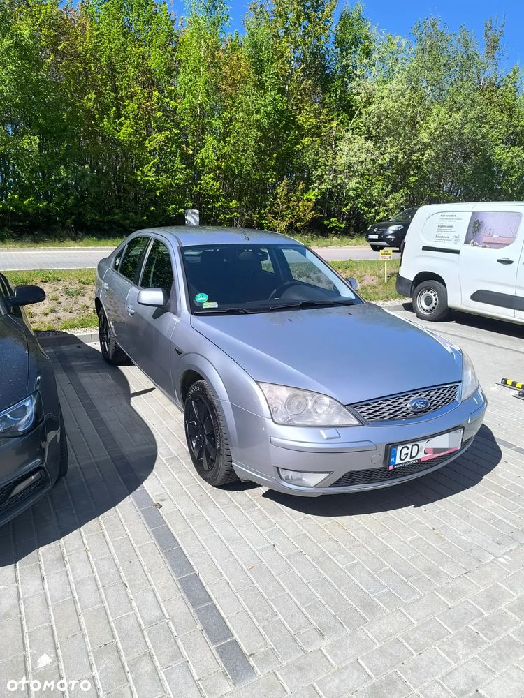 Ford Mondeo 1.8 Futura X - 2