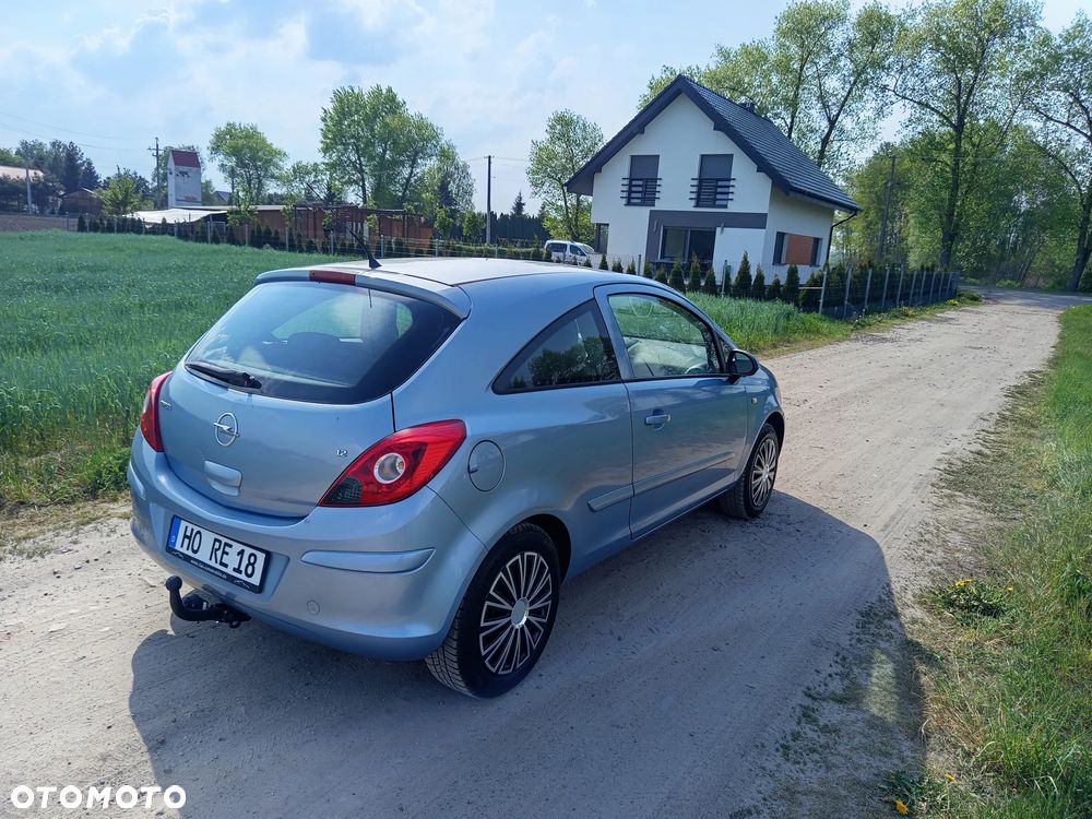 Opel Corsa 1.2 16V Cosmo - 9