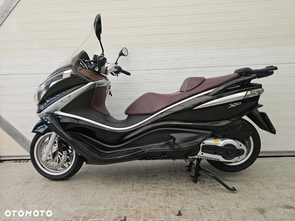 Piaggio X10