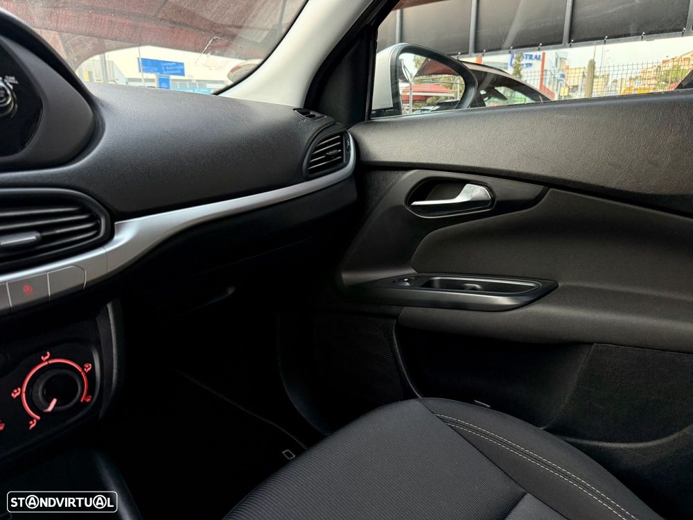 Fiat Tipo Station Wagon 1.3 M-Jet Easy - 15