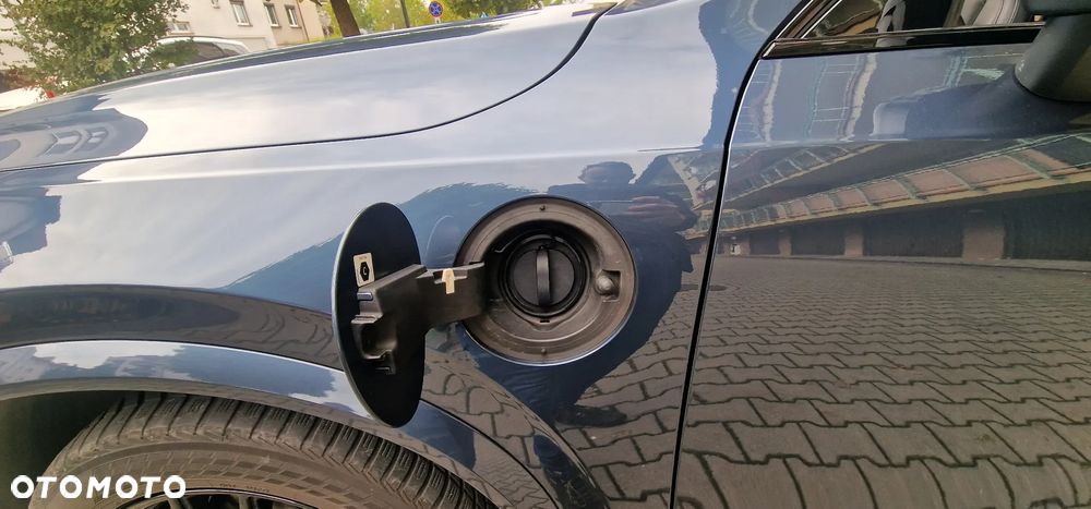 Volvo XC 90 T8 AWD Plug-In Hybrid R-Design 7os - 11