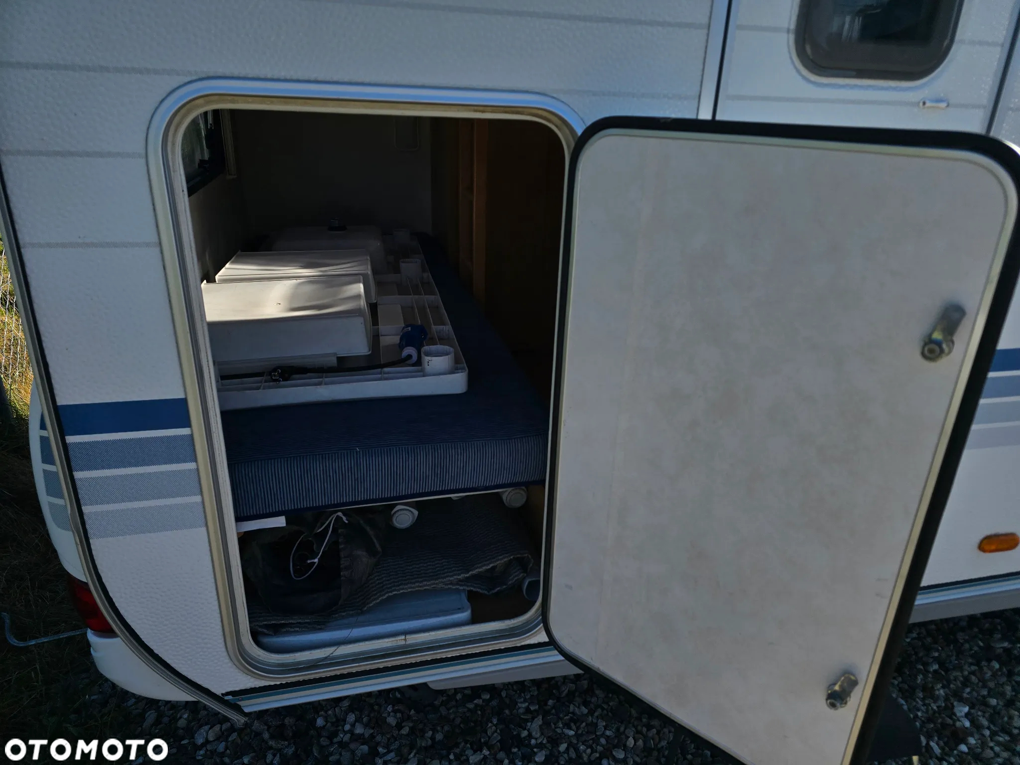 Adria ADORA 542 tk piętro 6osób 3 sypialnie przyczepa kempingowa hobby kmfe - 6