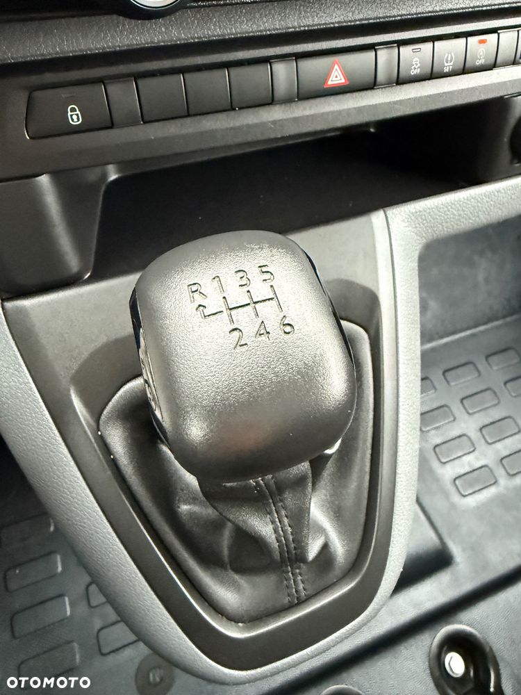 Peugeot Expert Kombi Standard 2,8t - 34