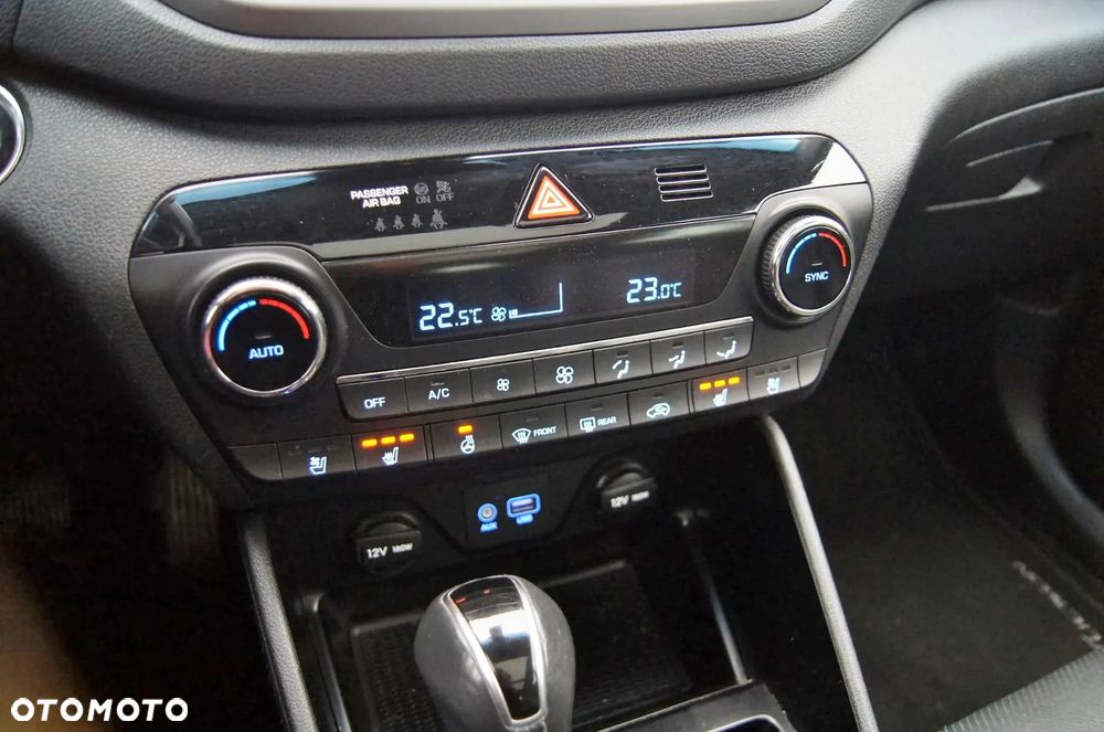 Hyundai Tucson blue 1.7 CRDi 2WD DCT Premium - 18