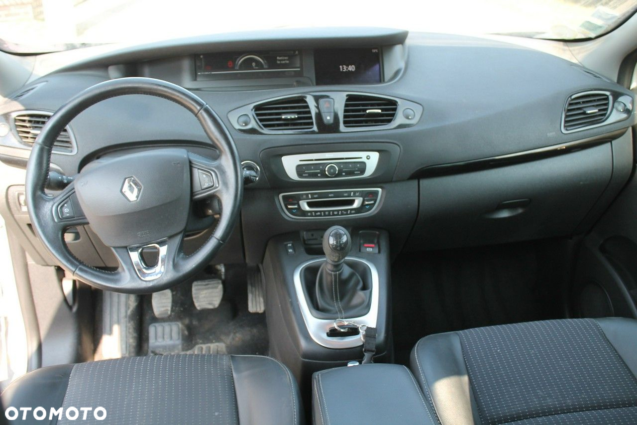 Renault Grand Scenic - 10